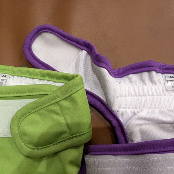 Female Dog Diapers, Reusable Doggie Diaper Wraps for Female Dogs new Size Medium - Picture 4 of 6